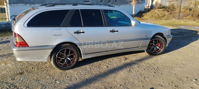 Mercedes C 220 2000, 510,000 km - 2.2 l - Füzuli