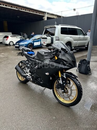 Yamaha R15 V4 2023, 7,600 km - 0.2 л - Bakı