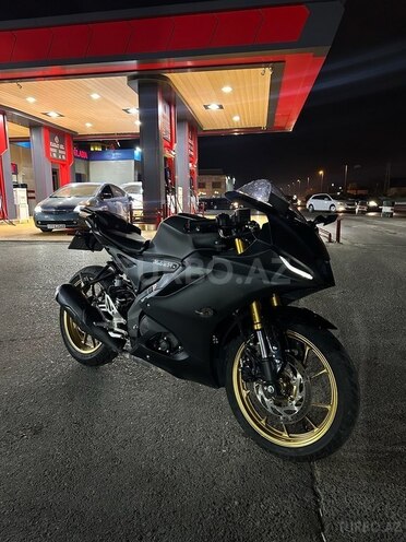 Yamaha R15 V4 2023, 7,600 km - 0.2 л - Bakı