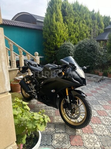 Yamaha R15 V4 2023, 7,600 km - 0.2 л - Bakı
