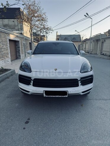 Porsche Cayenne S-12