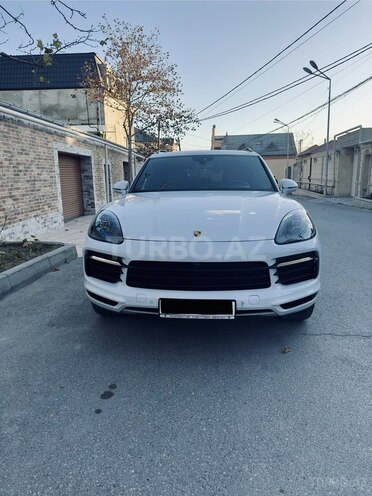 Porsche Cayenne S-8