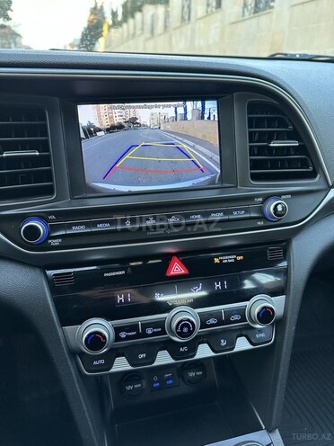 Hyundai Elantra 2019, 157,716 km - 2.0 l - Bakı
