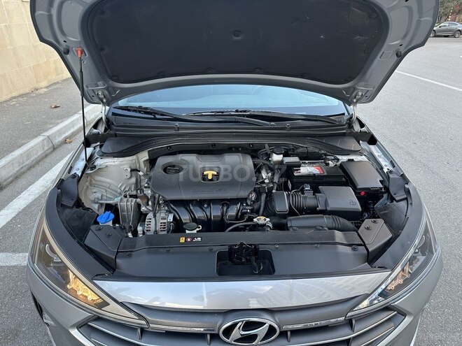 Hyundai Elantra 2019, 157,716 km - 2.0 l - Bakı