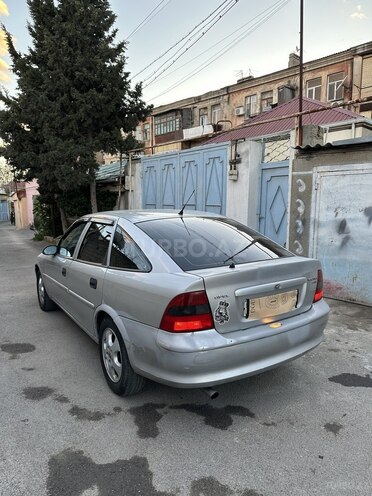 Opel Vectra 1998, 353,040 km - 2.0 l - Bakı