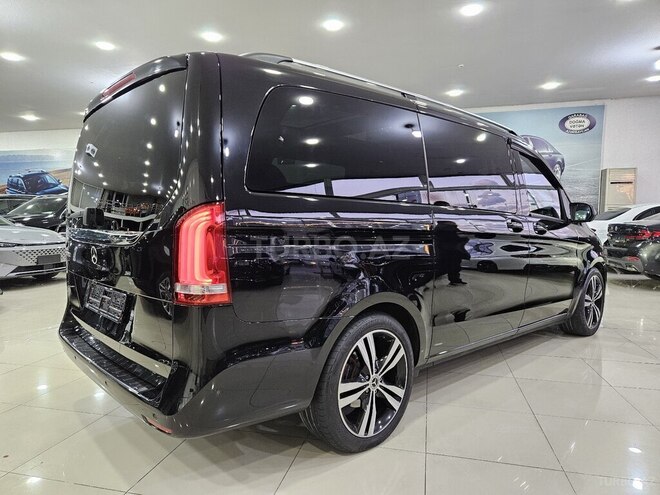 Mercedes V 250-4