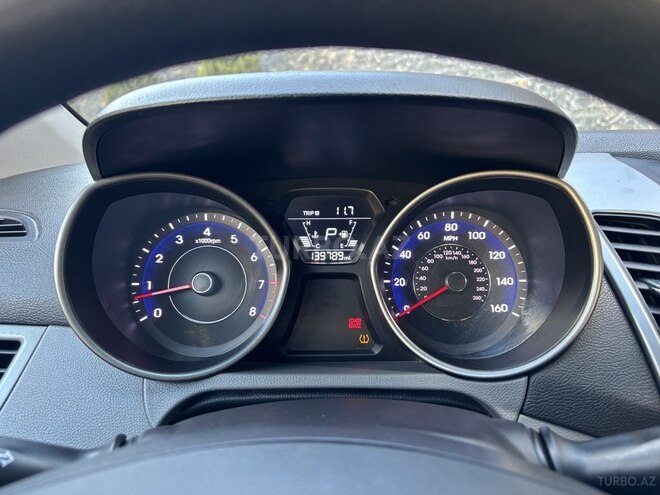 Hyundai Elantra 2015, 139,800 km - 1.8 л - Bakı