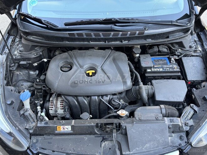 Hyundai Elantra 2015, 139,800 km - 1.8 л - Bakı