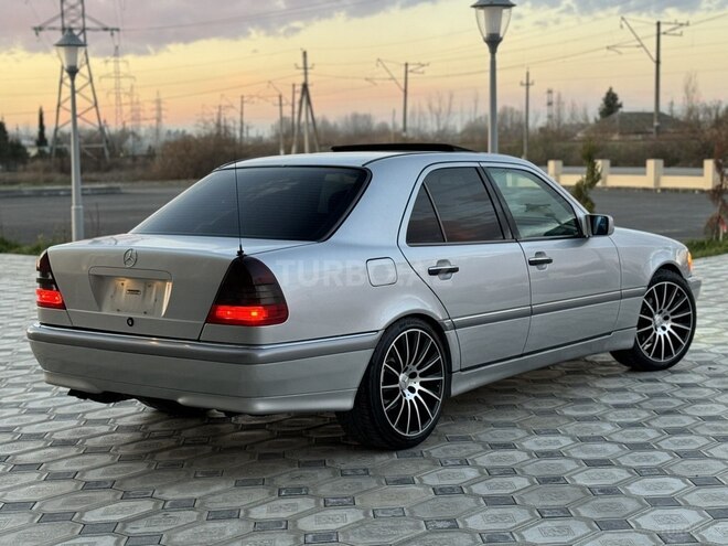 Mercedes C 230 1998, 223,000 km - 2.3 l - Saatlı
