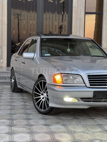 Mercedes C 230 1998, 223,000 km - 2.3 l - Saatlı