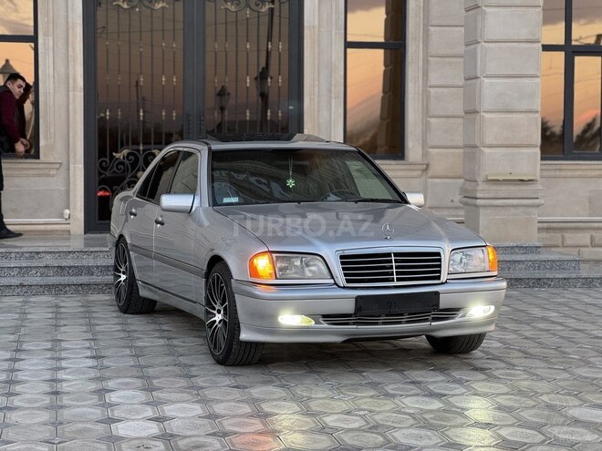 Mercedes C 230 1998, 223,000 km - 2.3 l - Saatlı