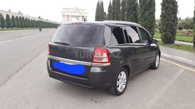 Opel Zafira 2009, 304,433 km - 1.7 l - Mingəçevir