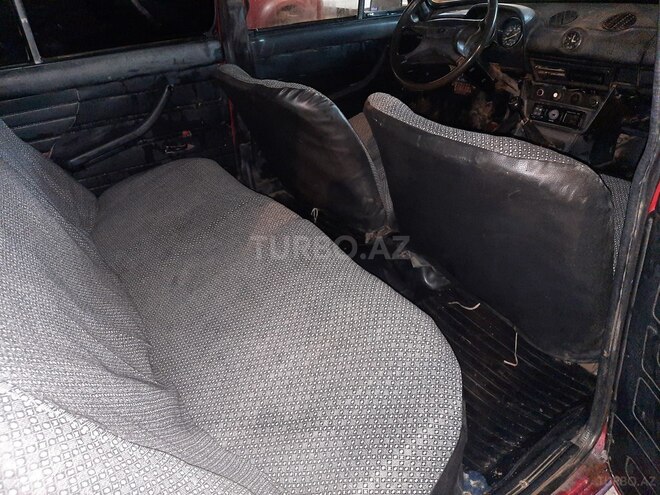 LADA (VAZ) 2106 1986, 70,987 km - 1.5 l - Salyan