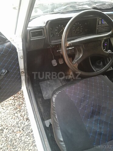 LADA (VAZ) 2107 2009, 95,959 km - 1.6 l - Salyan