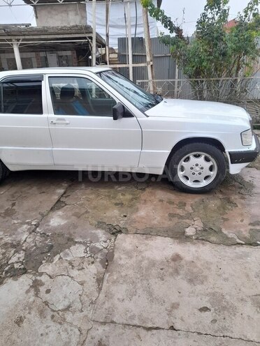 Mercedes 190 1990, 200,000 km - 1.8 l - Cəlilabad