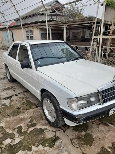 Mercedes 190 1990, 200,000 km - 1.8 l - Cəlilabad