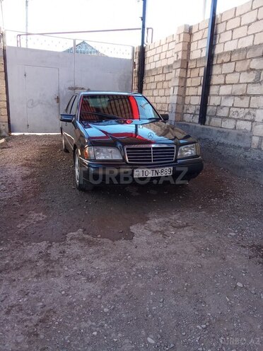 Mercedes C 220 1994, 153,732 km - 2.2 l - Yevlax