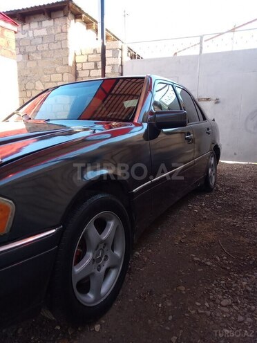 Mercedes C 220 1994, 153,732 km - 2.2 l - Yevlax