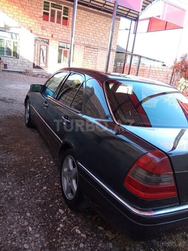 Mercedes C 220 1994, 153,732 km - 2.2 l - Yevlax