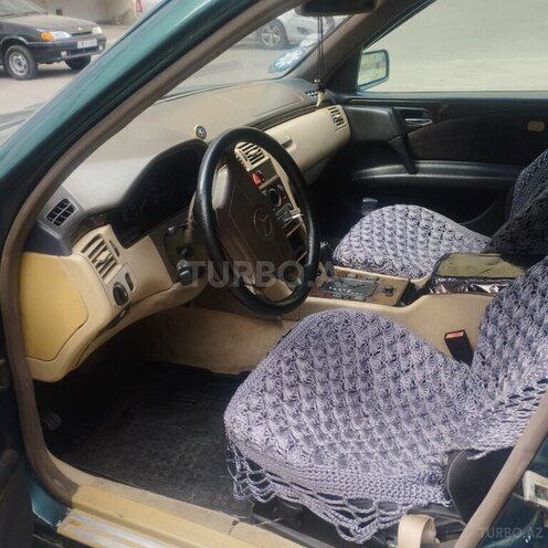 Mercedes E 230 1996, 41,000 km - 2.3 l - Xaçmaz