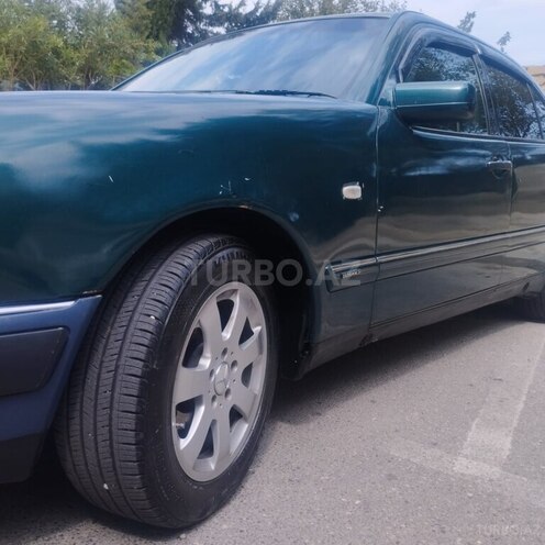Mercedes E 230 1996, 41,000 km - 2.3 l - Xaçmaz