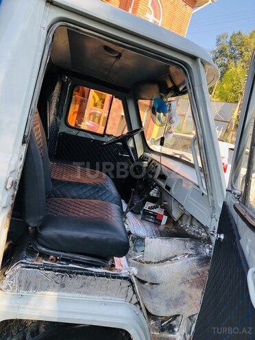 UAZ 3303 1987, 173,975 km - 2.1 l - Astara