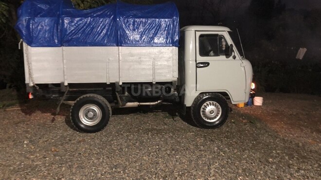 UAZ 3303 1987, 173,975 km - 2.1 l - Astara