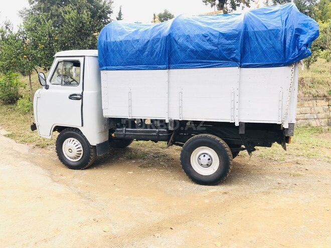UAZ 3303 1987, 173,975 km - 2.1 l - Astara
