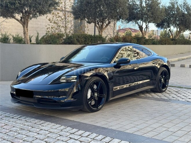 Porsche Taycan 4S-2
