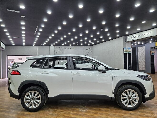 Toyota Corolla Cross-9