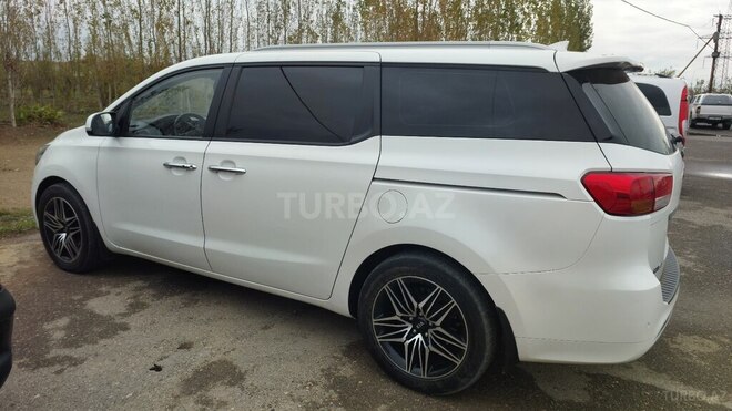 Kia Carnival 2015, 142,000 km - 2.2 l - Sumqayıt
