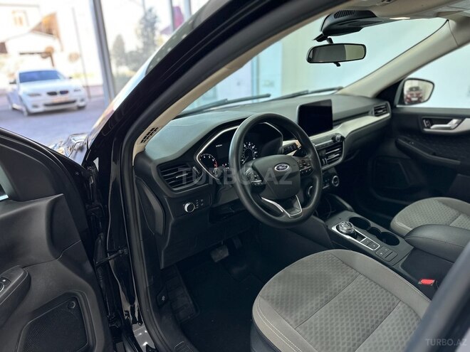 Ford Escape-13