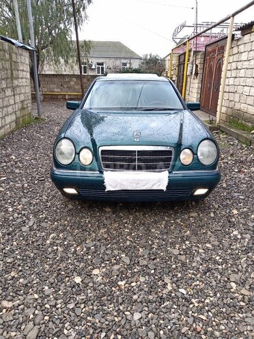 Mercedes E 230 1997, 350,000 km - 2.3 l - Bakı