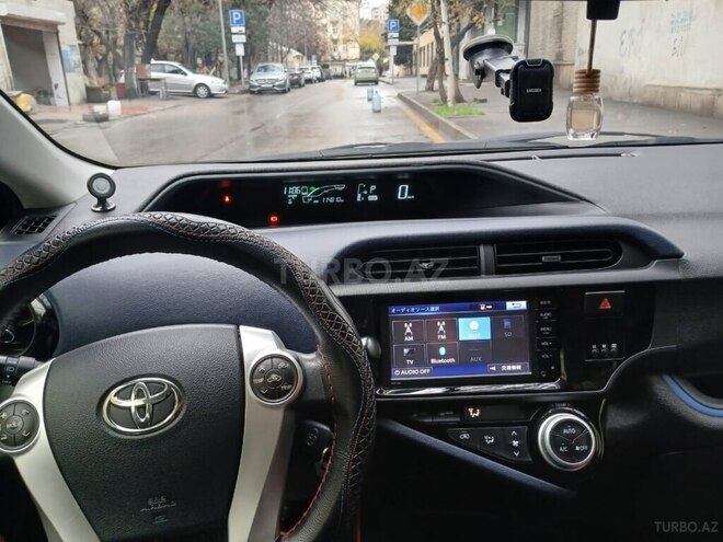 Toyota Aqua 2015, 110,000 km - 1.5 l - Bakı