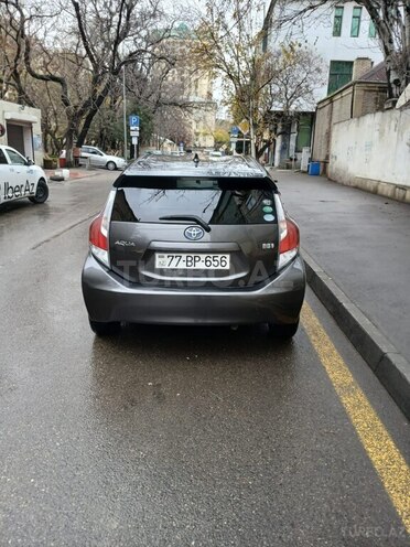 Toyota Aqua 2015, 110,000 km - 1.5 l - Bakı