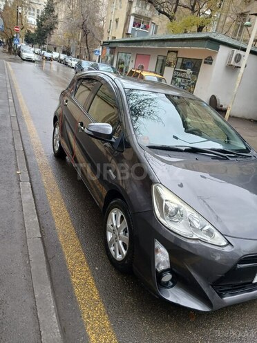 Toyota Aqua 2015, 110,000 km - 1.5 l - Bakı