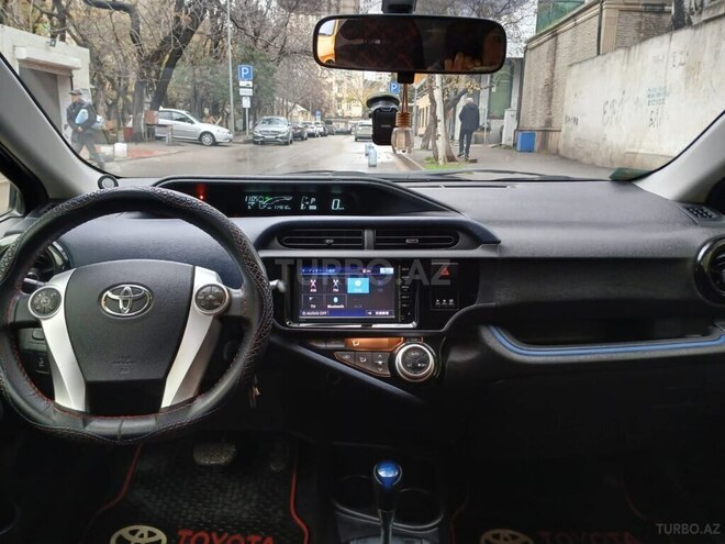 Toyota Aqua 2015, 110,000 km - 1.5 l - Bakı