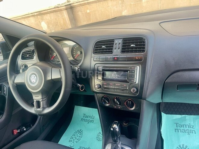 Volkswagen Polo 2013, 197,000 km - 1.6 л - Bakı