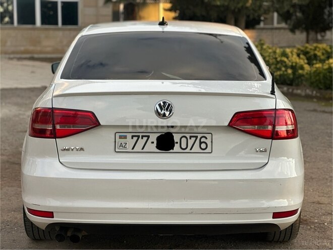 Volkswagen Jetta 2015, 150,000 km - 1.8 l - Salyan