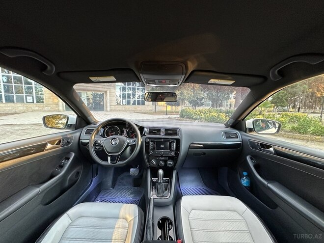 Volkswagen Jetta 2015, 150,000 km - 1.8 l - Salyan
