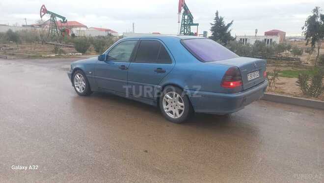Mercedes E 220 d 1999, 285,000 km - 2.2 л - Bakı