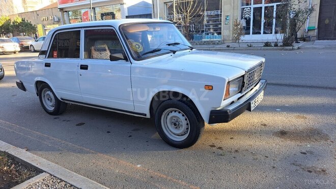 LADA (VAZ) 2107 2005, 73,000 km - 1.6 л - Qazax