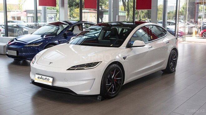 Tesla Model 3-2