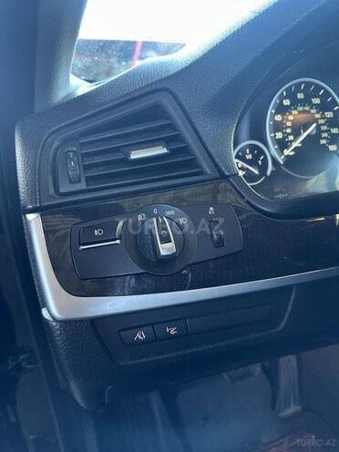 BMW 528 2013, 270,000 km - 2.0 l - Gəncə