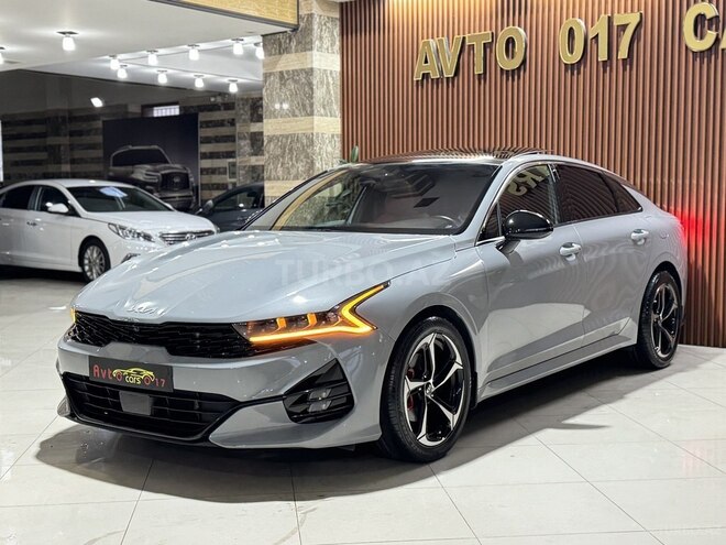 Kia K5-4