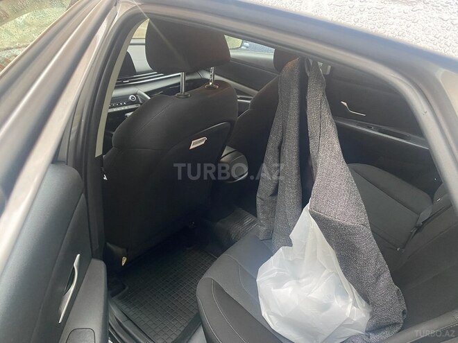 Hyundai Elantra 2022, 16,000 km - 1.6 л - Bakı