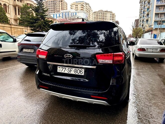 Kia Carnival 2016, 237,000 km - 2.2 л - Bakı
