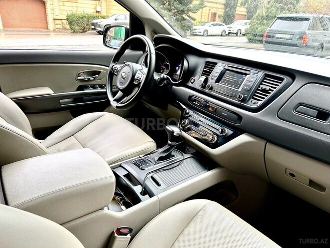 Kia Carnival 2016, 237,000 km - 2.2 л - Bakı
