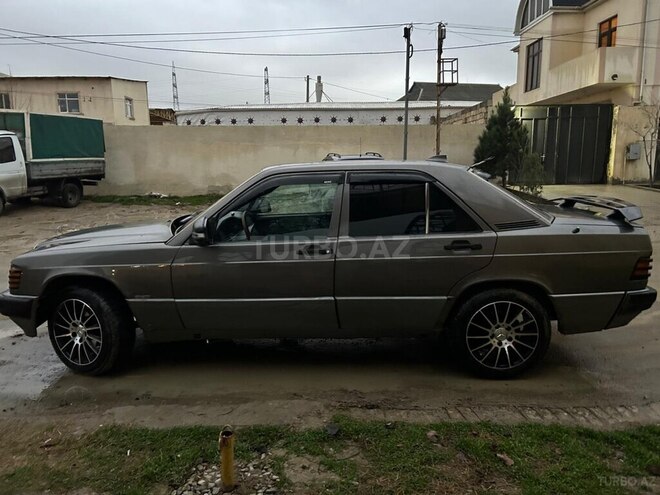 Mercedes 190 1990, 352,000 km - 1.8 l - Bakı