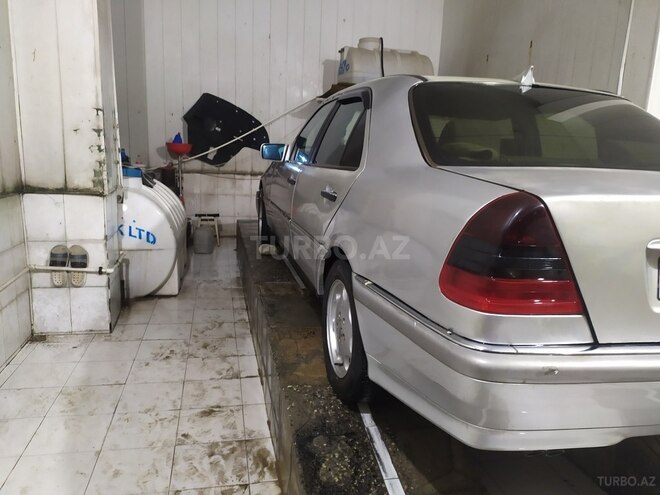 Mercedes C 220 1995, 25,644 km - 2.2 l - Bakı